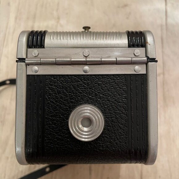Vintage Kodak Duaflex Camera w/ Strap - Picture 6 of 10